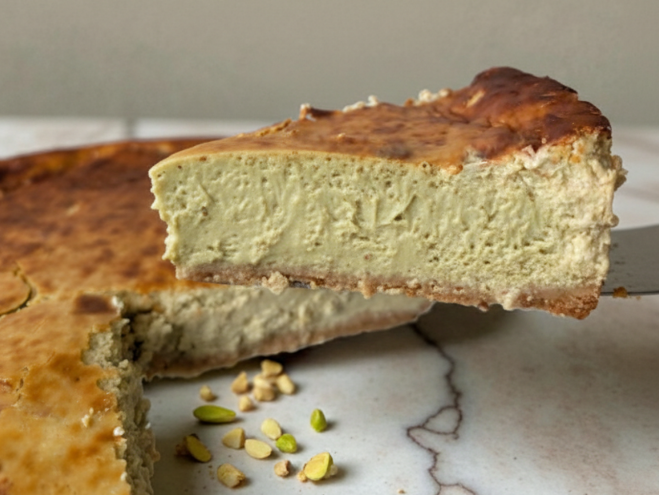 Tarta Cremosa de Queso y Pistacho